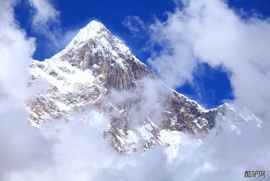 观山季又到了，自驾西藏观中国最美雪山南迦巴瓦